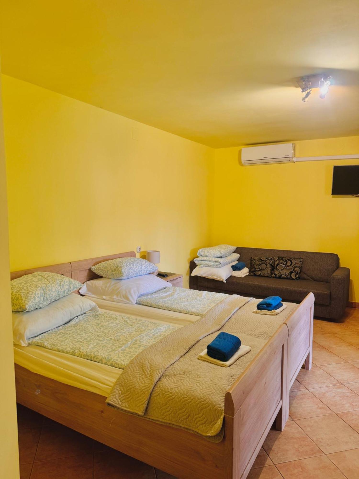 Sailor'S Apartman Siofok Exterior photo