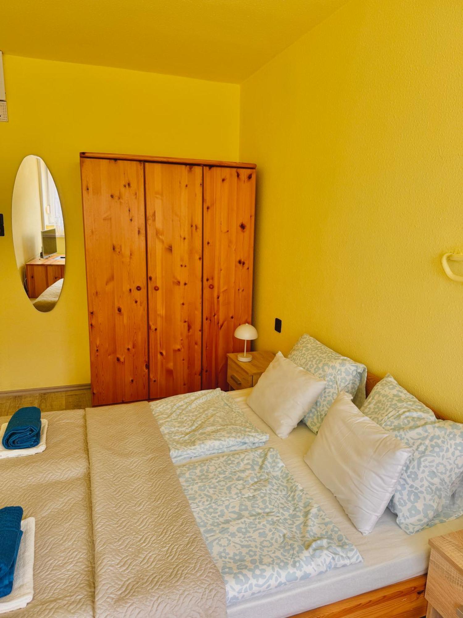 Sailor'S Apartman Siofok Exterior photo